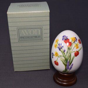 NEW Avon Spring’s Brilliance Gifts Nature Porcelain Egg Collection Vintage 1988